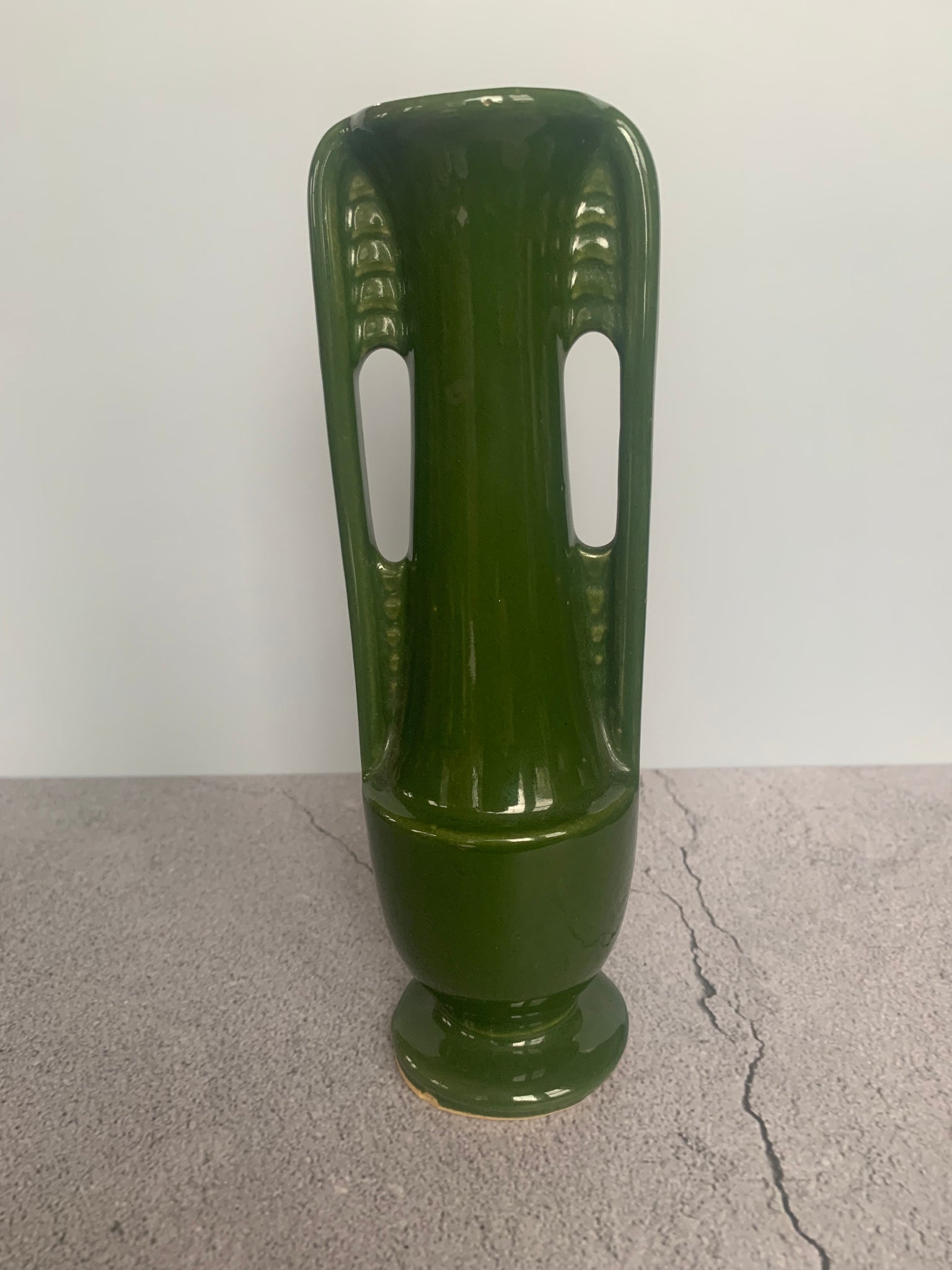 Shawnee Pottery "skyscraper" vase #1178