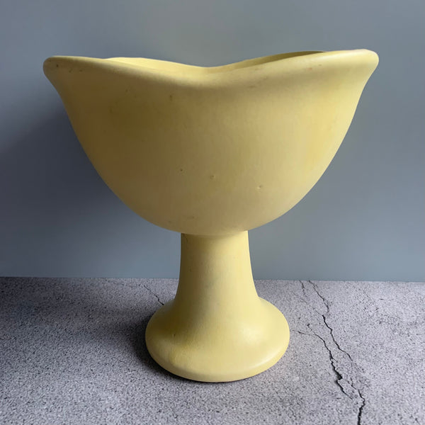 McCoy pedestal planter