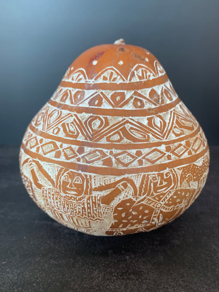 Story gourds - Peru