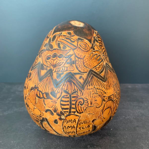 Story gourds - Peru